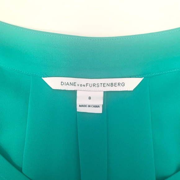 NWOT Diane Von Furstenberg Cahil Silk Blouse in Green - Picture 8 of 15